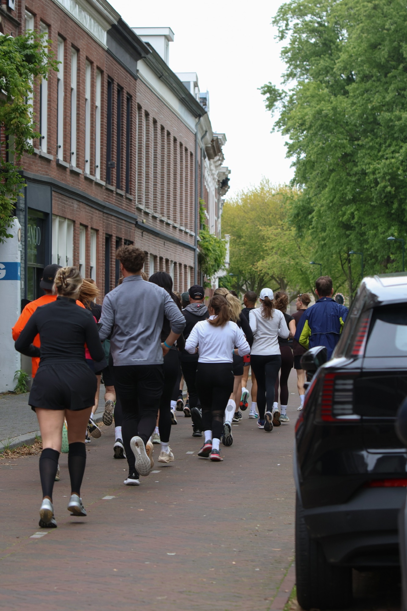 Run Well Breda loopt gezamenlijk door de straten van Breda